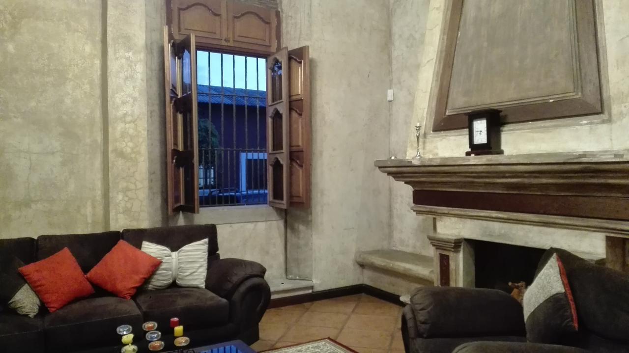 مبيت وإفطار أنتيغوا غواتيمالا La Casa De La Alameda المظهر الخارجي الصورة