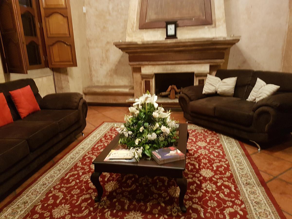 مبيت وإفطار أنتيغوا غواتيمالا La Casa De La Alameda المظهر الخارجي الصورة